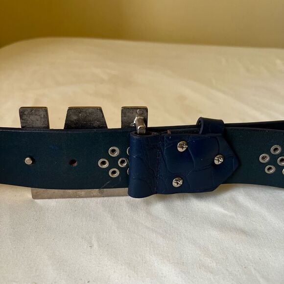Blue Croc Embossed Studded Leather Belt Silver M Buckle Statement Y2K 40" - Picture 6 of 9